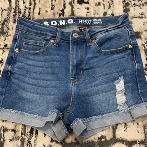 Perfect High Rise Shorts 🩳😍